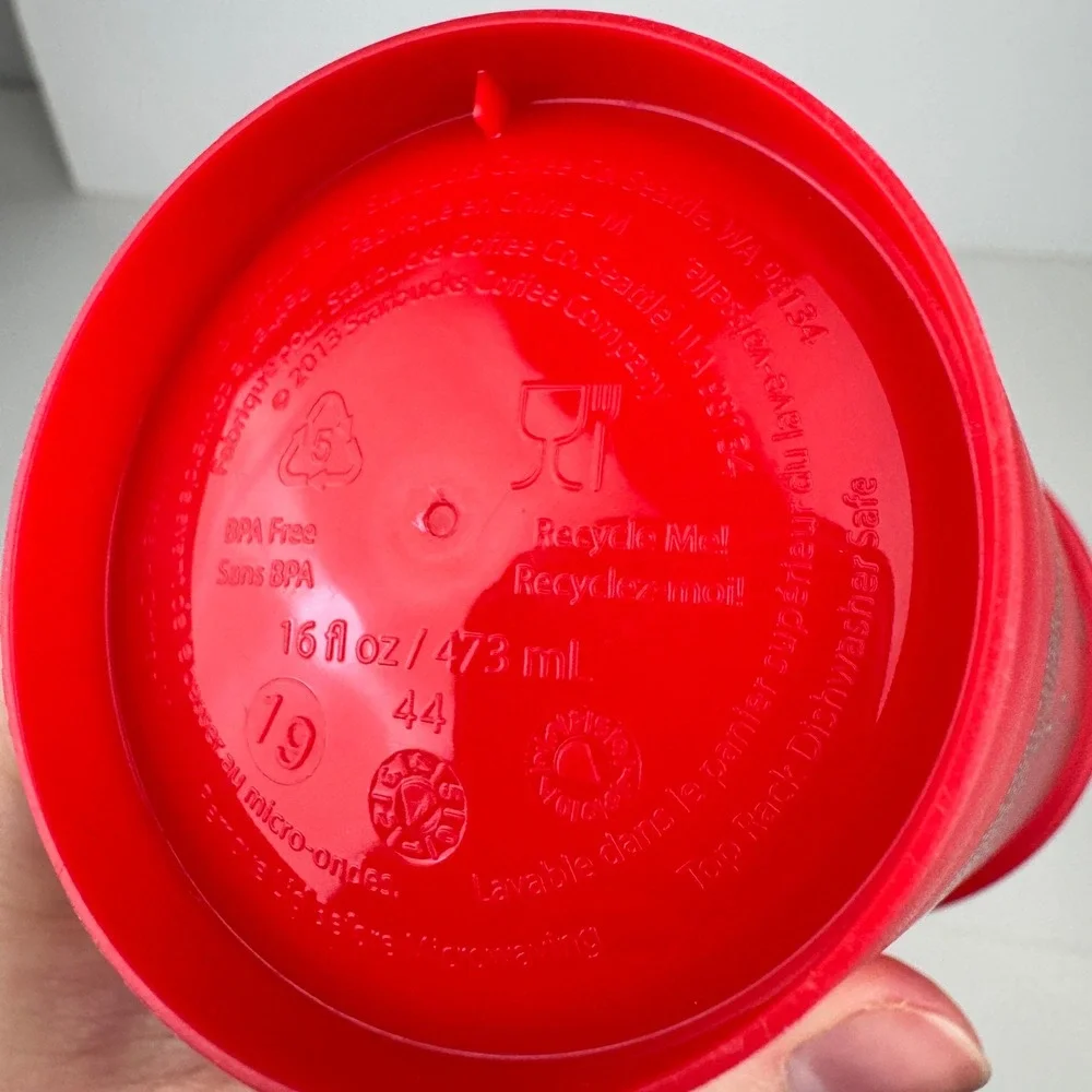 2013 Starbucks 16oz Plastic Red Travel Mug‎ Cup White Lid Merry Coffee Christmas